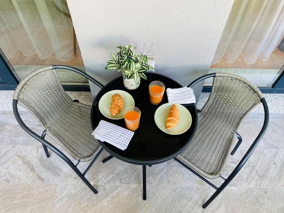 The 2Nd Place 2Be Apartment Bucureşti Ngoại thất bức ảnh